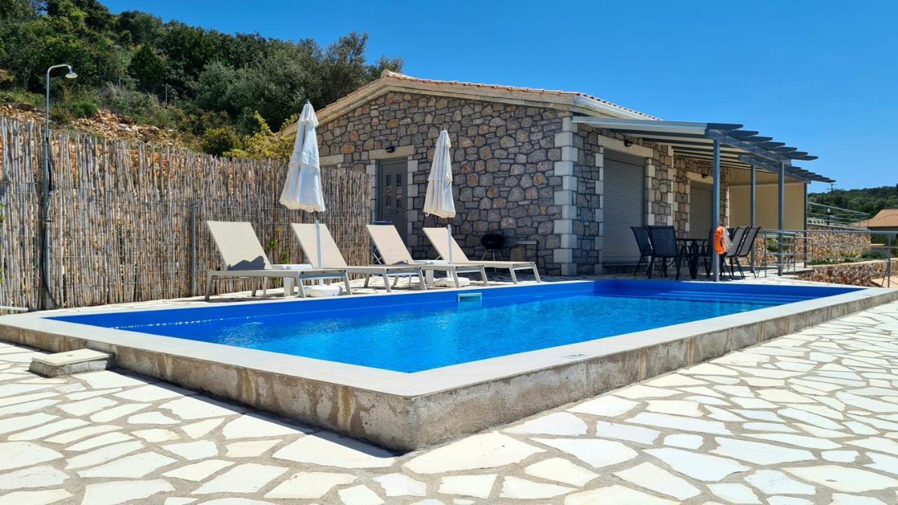 Amousso Bay Marandokhórion