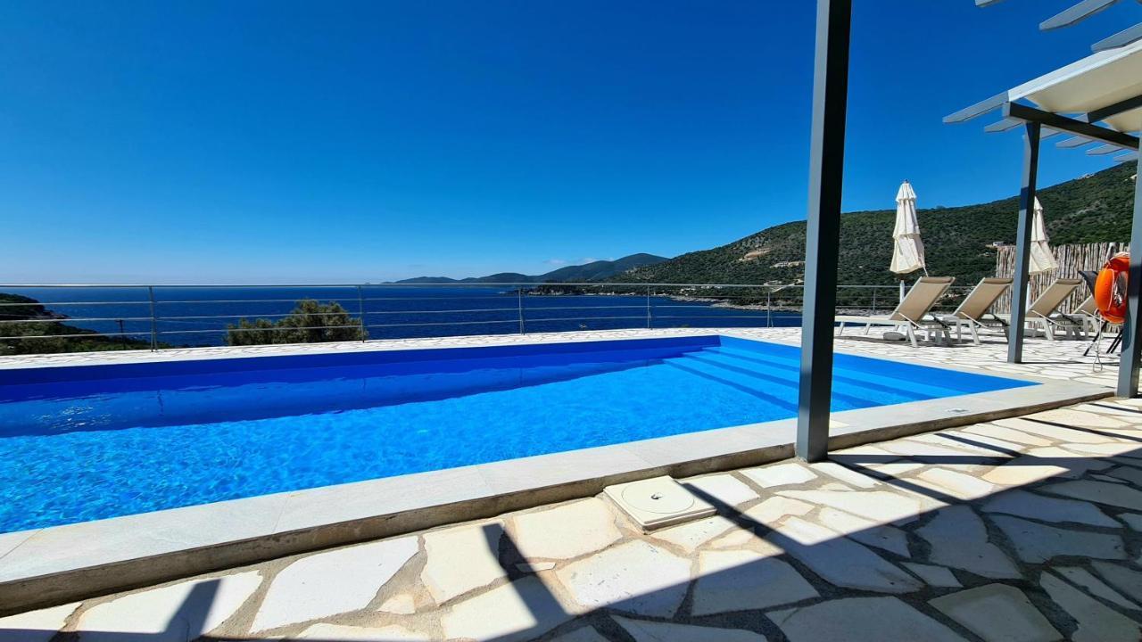 Villa Amousso Bay